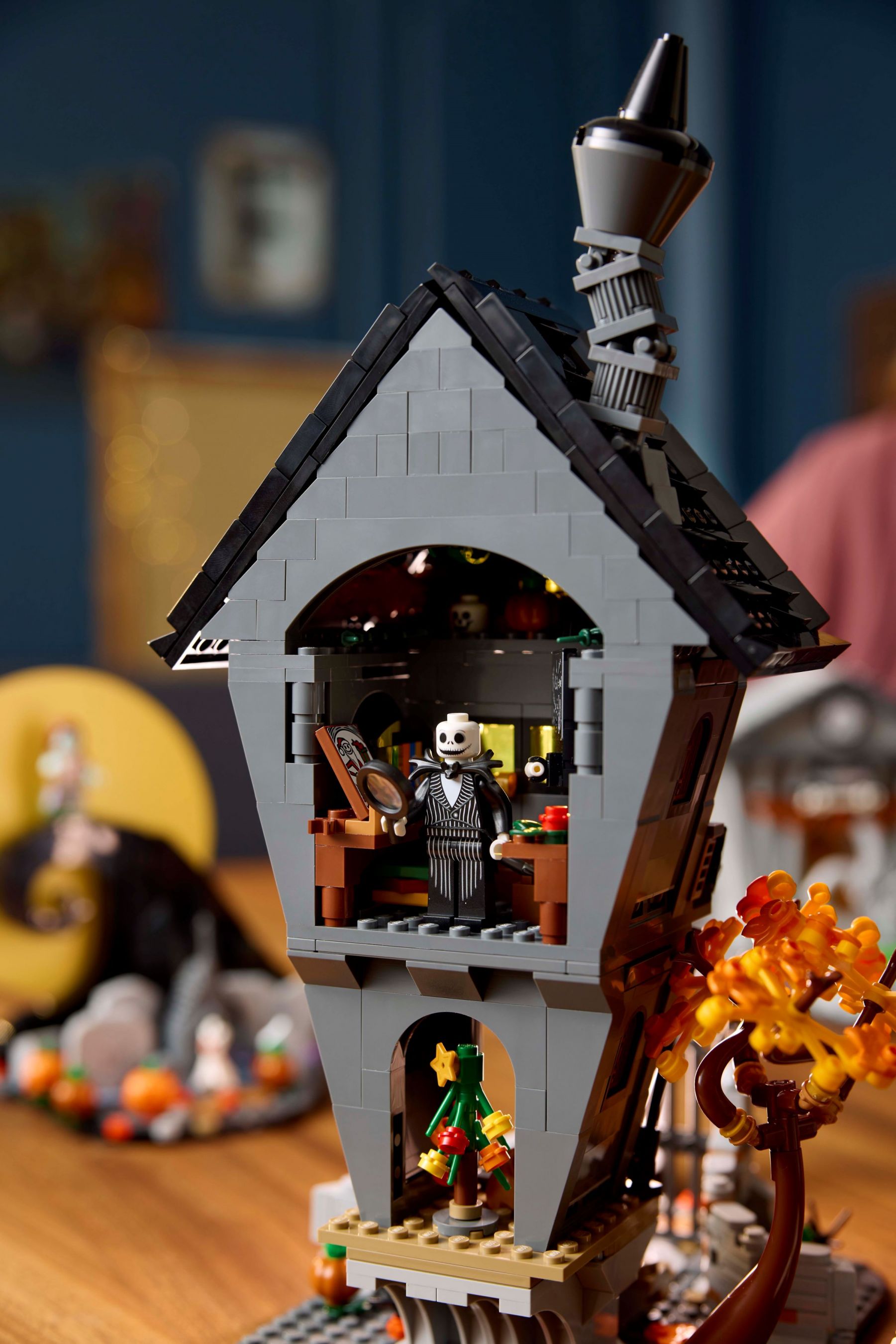 LEGO® Ideas 21351 Tim Burtons Disney Film Nightmare Before Christmas