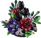 LEGO Botanicals 11513 Dunkles Blumengesteck - Bild: ©2026 LEGO Group LEGO Botanicals 11513 Dunkles Blumengesteck
