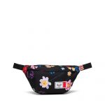 LEGO Gear 5010440 Herschel Classic™ Hip Pack – Fallende Blüten - Bild: ©2026 LEGO Group LEGO Gear 5010440 Herschel Classic™ Hip Pack – Fallende Blüten