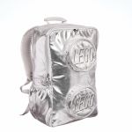 LEGO -NEW- 5010894 Stein-Rucksack – Silber-Metallic - Bild: ©2026 LEGO Group LEGO -NEW- 5010894 Stein-Rucksack – Silber-Metallic