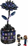LEGO Wednesday 76784 Schwarze Dahlie - Bild: ©2025 LEGO Group LEGO Wednesday 76784 Schwarze Dahlie