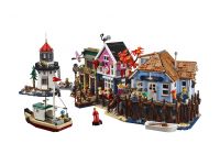 LEGO Bricklink 910069 Das Fischerdorf - Bild: ©2027 LEGO Group LEGO Bricklink 910069 Das Fischerdorf